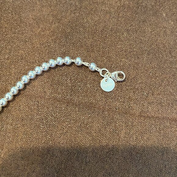 Return to Tiffany® Pink Heart Tag Bead Bracelet in Silver, 4 mm - Picture 4 of 10